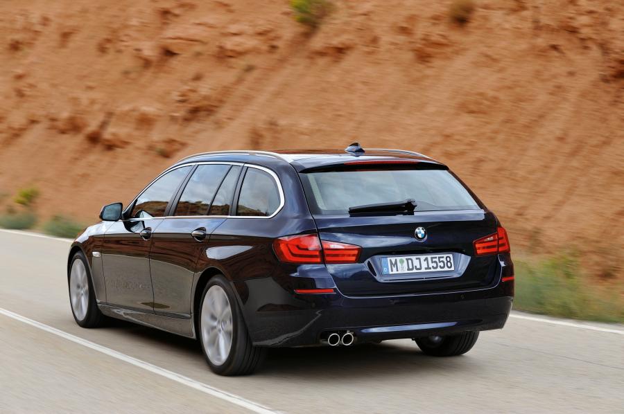  BMW 5-Series Touring 2010 года  (фото 31 из 75)